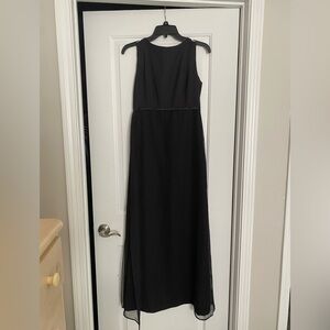 Classic Black Sleeveless Evening Dress